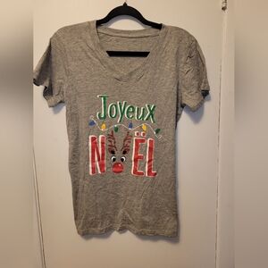 💥3/$25💥 "Joyeux Noel" Grey V-Neck T-Shirt Top Shirt size L